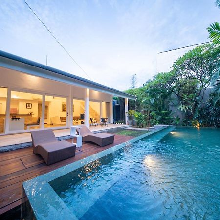 Villa Rainbow Sanur Exterior photo